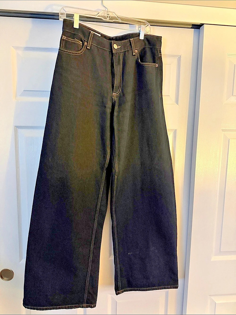 Zara Straight Leg Jeans in Black Size 4 Like New